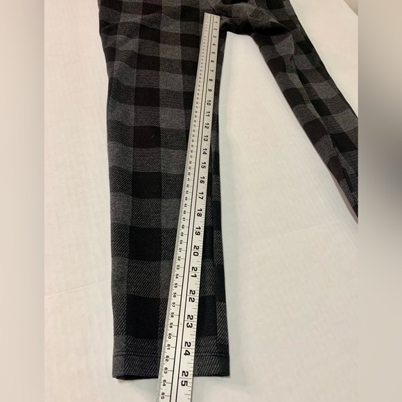 LOFT Women's Buffalo Plaid Ponte Leggings Grey/Black | Size Medium | Great Cond - Picture 13 of 16